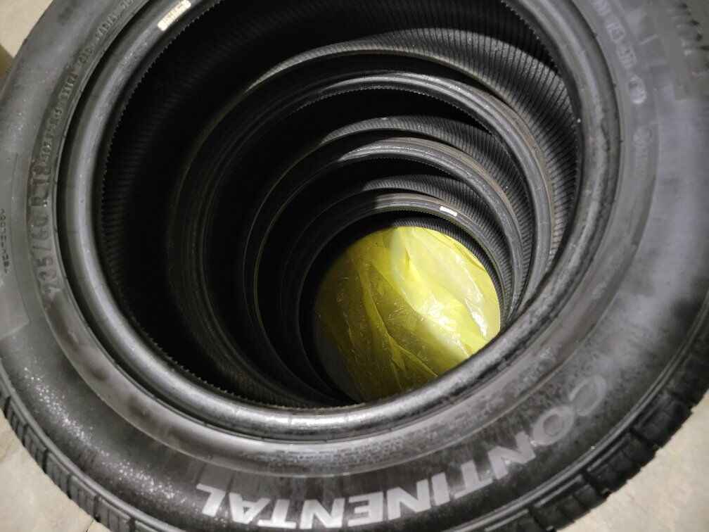 X4 tires P235/60/r18.