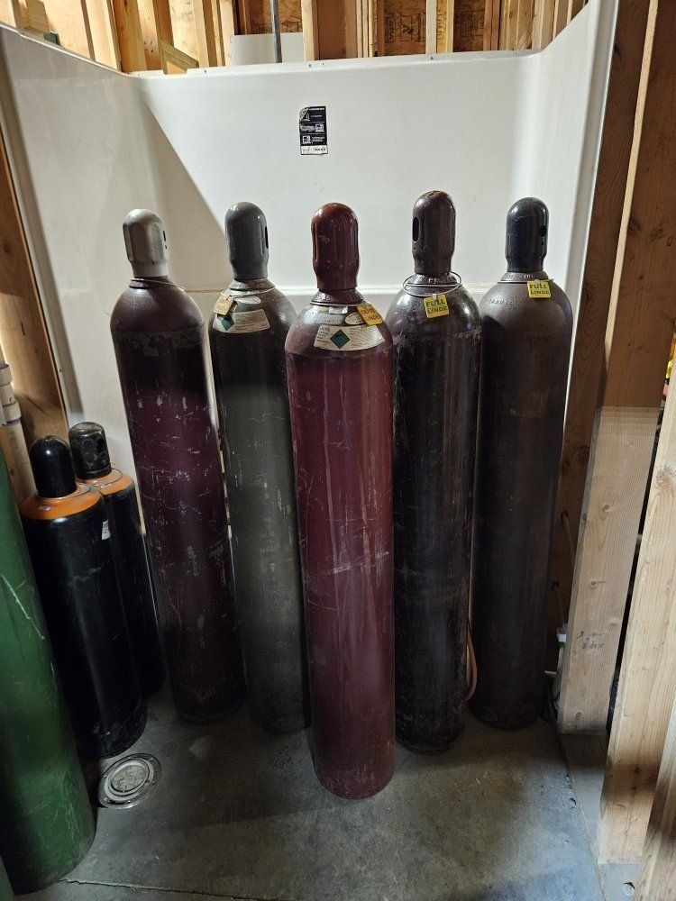 Welding gas cylinder, Oxygen Acetelene tank. Argon tank,ect.