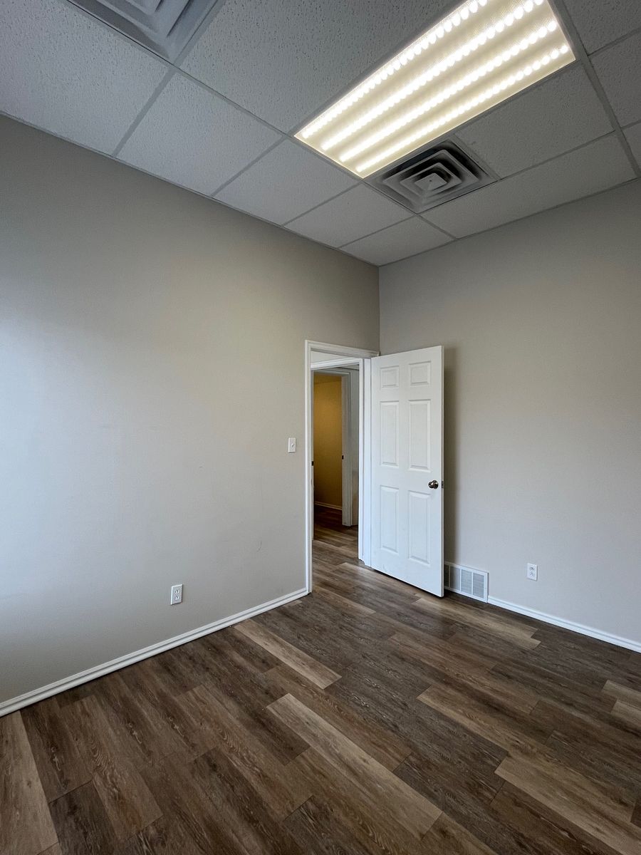 REST OF MARCH FREE! NO CAM FEES! Office/Warehouse Space in Midvale