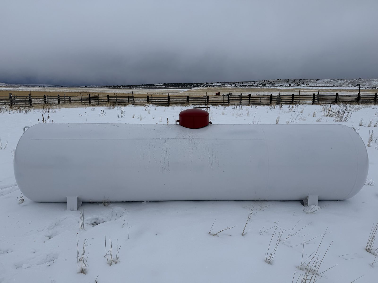 1000 Gallon Propane Tank