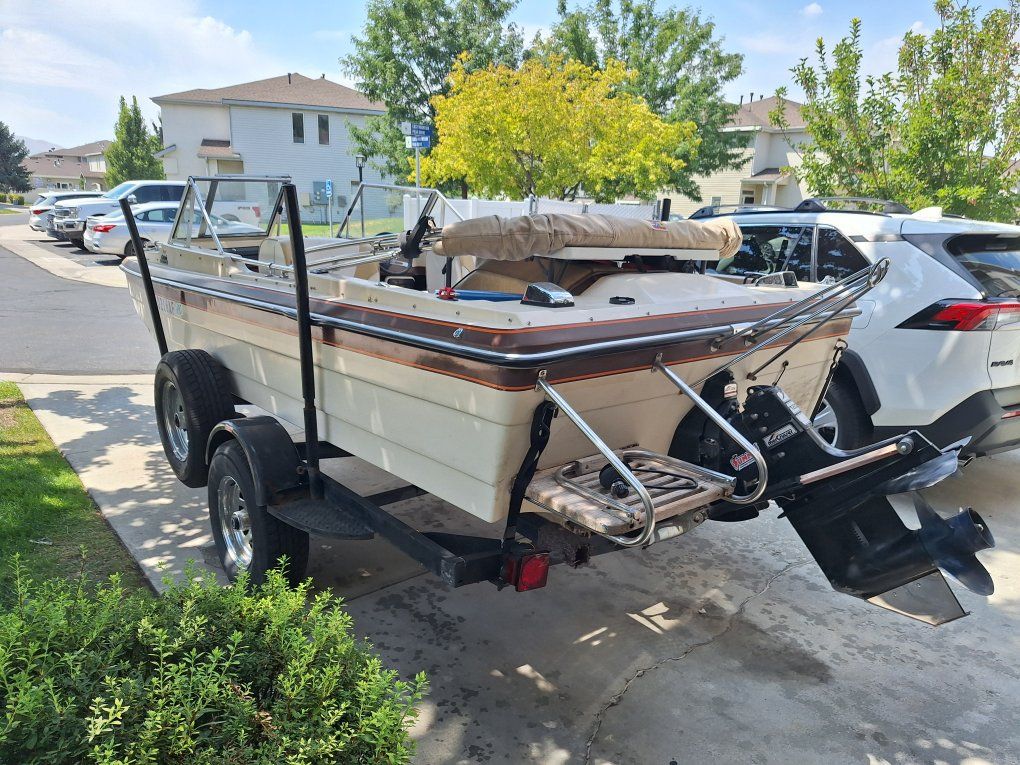 Vintage Galixie Tri-Hull Bowrider Motorboat with Inboard/Outboard Motor and Trailer