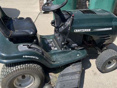 Craftsman Riding Lawn Mower 15.5HP Kohler Engine 42" Deck 6-Speed