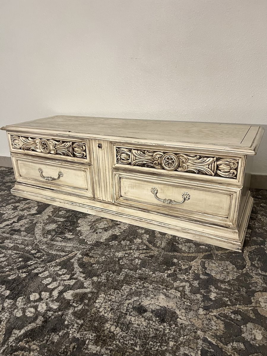 Chest - Wooden Vintage Cheat