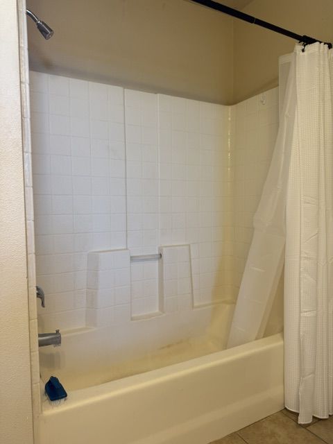 Main image 6