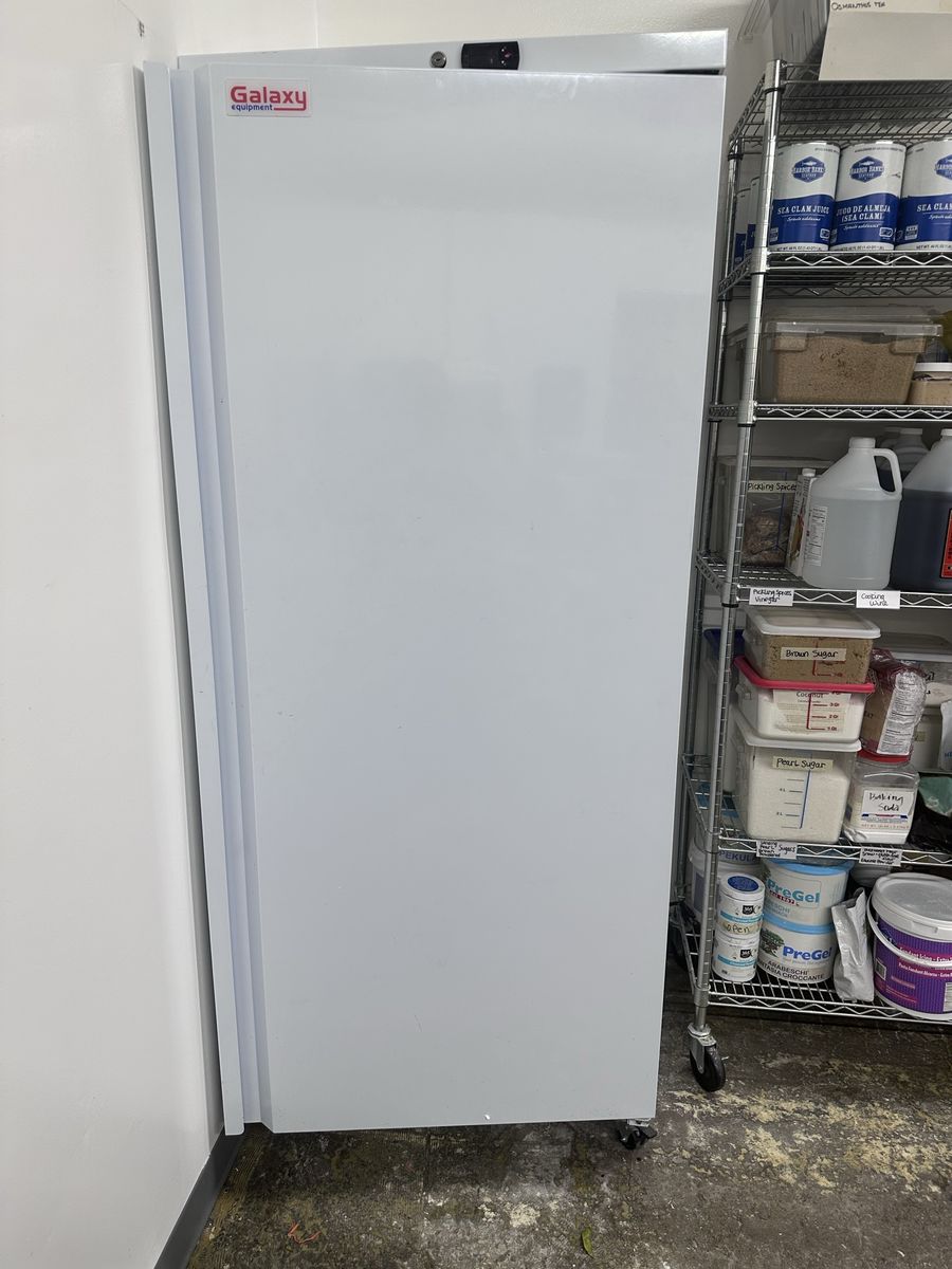 Single door refrigerator 