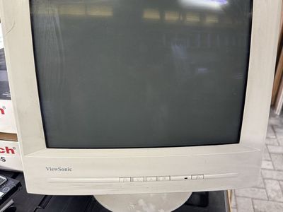 2 ViewSonic computer screens