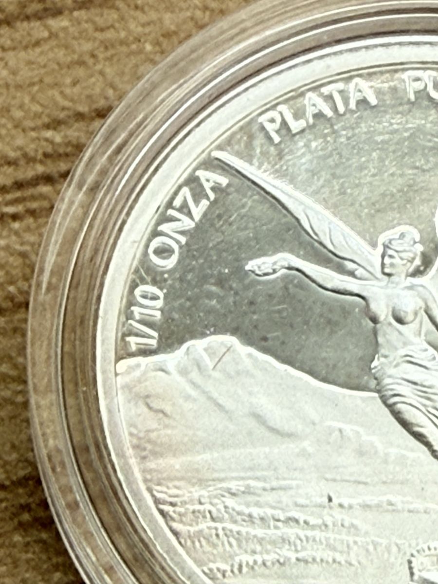 Main image 3