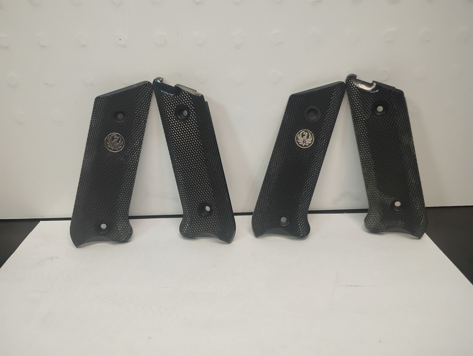Ruger MK1 / MK2 Black Grips