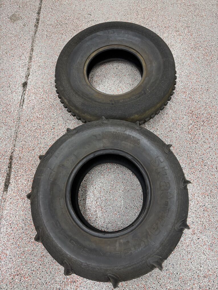 I have one 32" 12 paddle Talon and one MoHawk 32" Tire