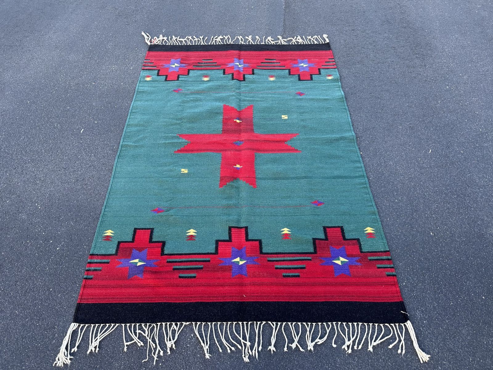 Stunning Handwoven wool Southwestern-style area rug or blanket