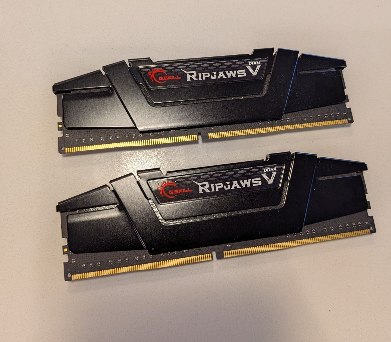 G.SKILL Ripjaws V 32GB (2x16GB) DDR4 4000 CL18