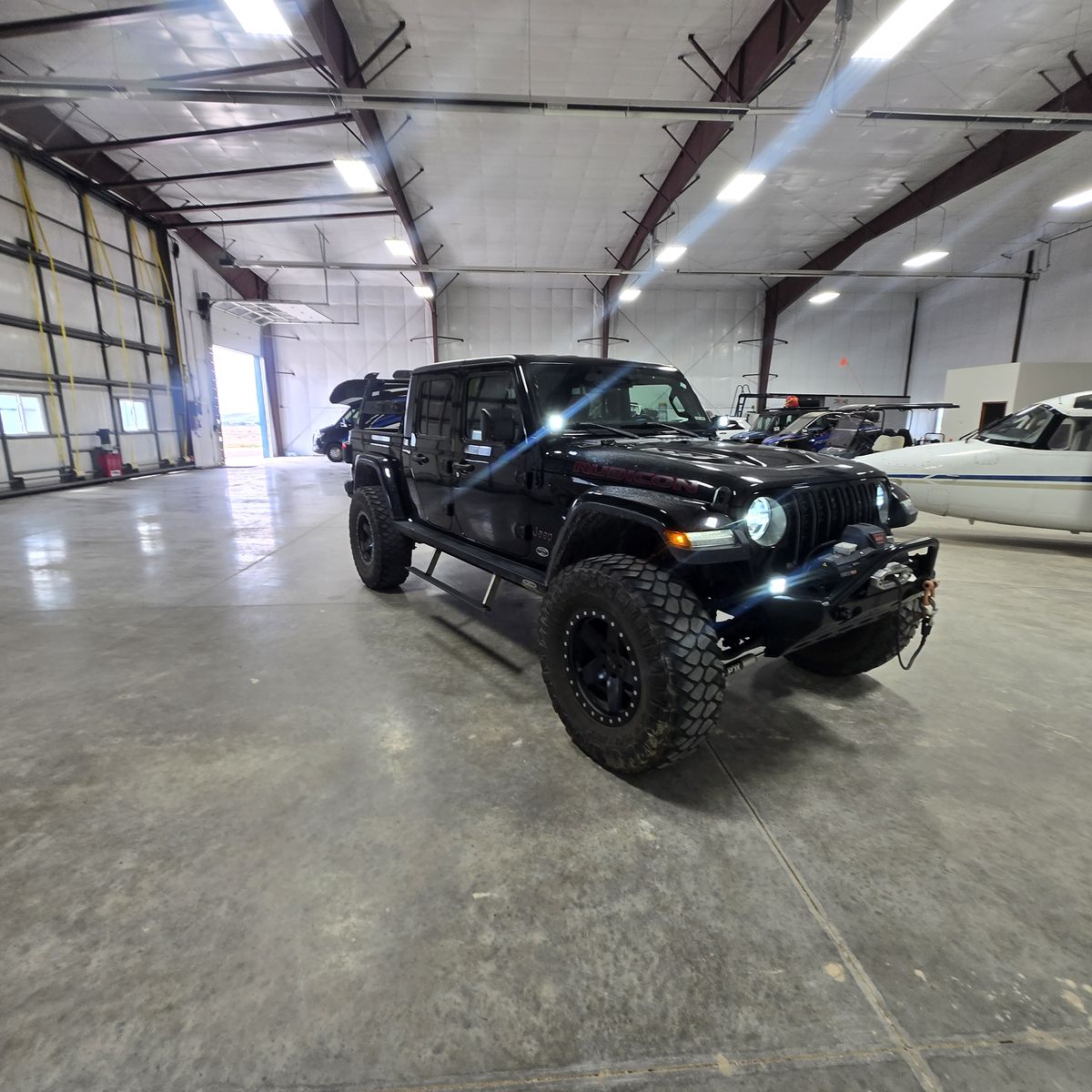 Main image 2