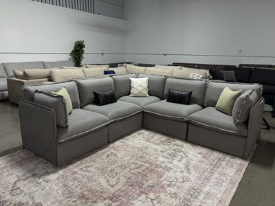 ANABEI 5-Piece Sectional (Free Delivery )