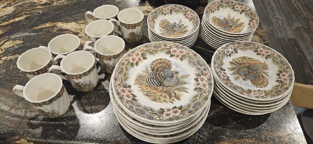 Queen's Myott 'Thanksgiving Multicolor' Set