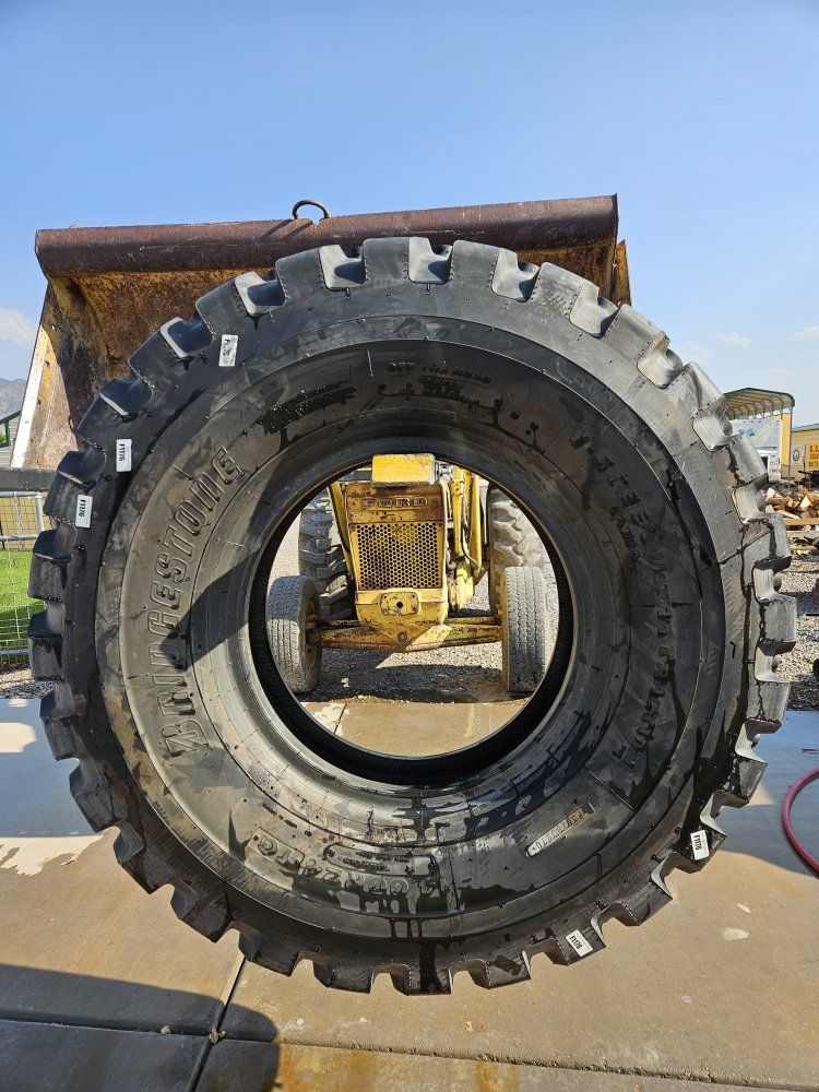 Bridgestone VUT 14.00R24 Tubeless Ultra Traction Radial Tire - Never Used Industrial/Heavy Equipment