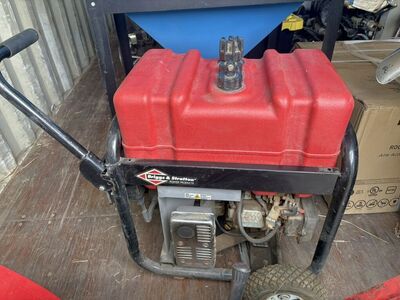 Briggs & Stratton Pro 4000 Generator