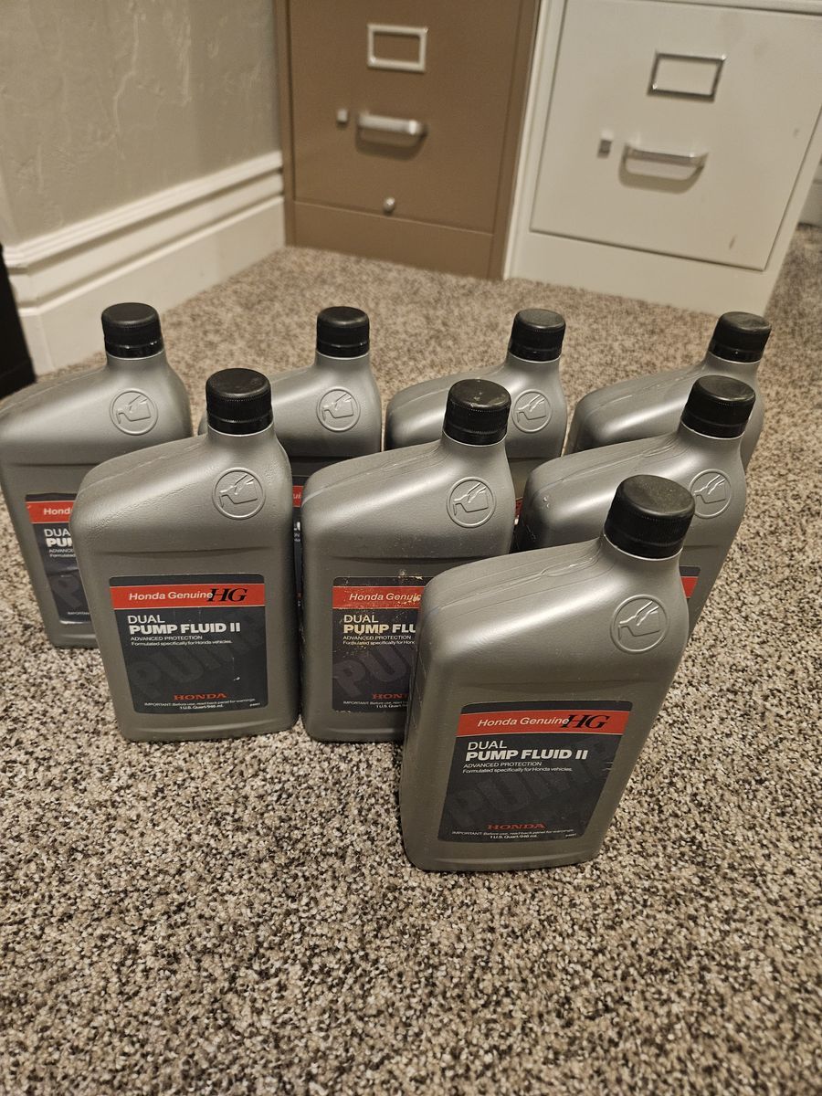 Honda Genuine HG Dual Pump Fluid II (1 US Quart / 946 mL) - Lot of 8