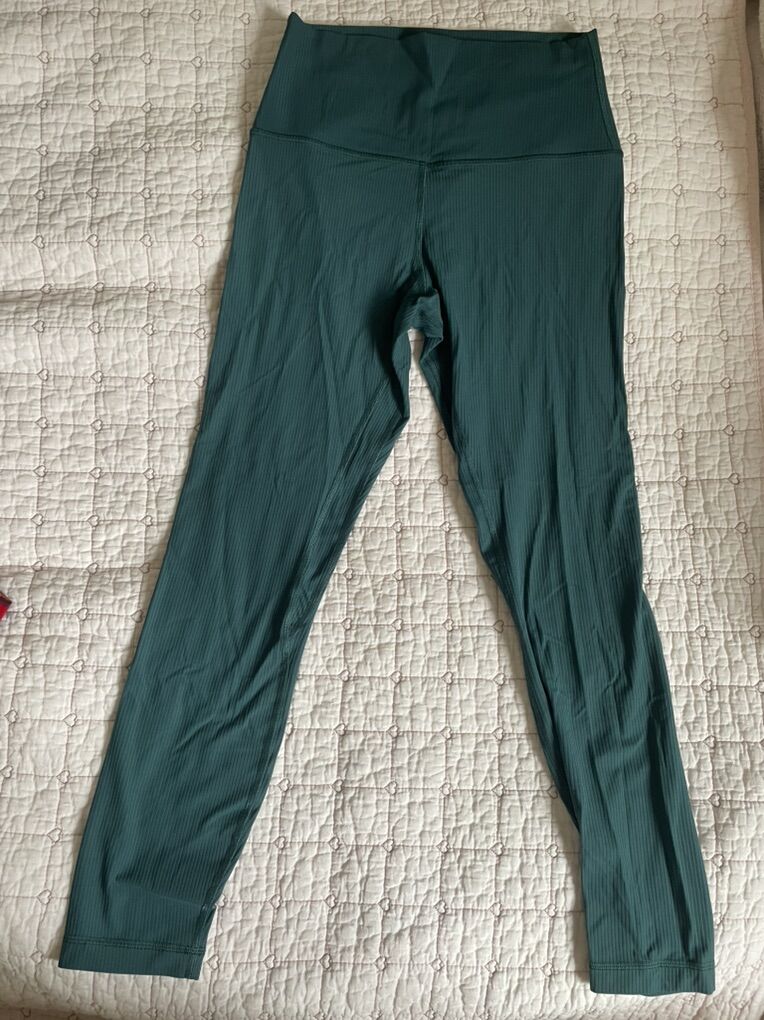 blue/green lululemon leggings - size 6