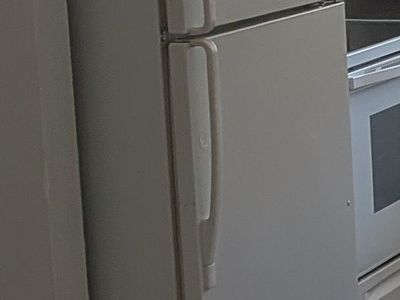 *FREE* REFRIGERATOR