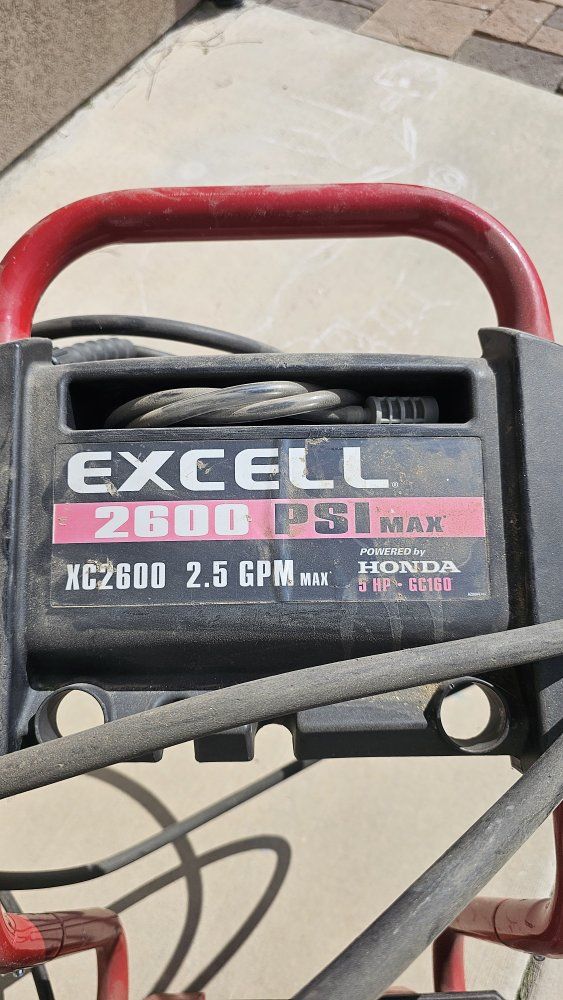 Excell 2600 PSI gas powered pressure washer