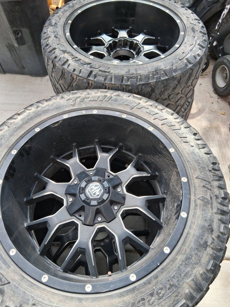 22x12 -44 8 lug