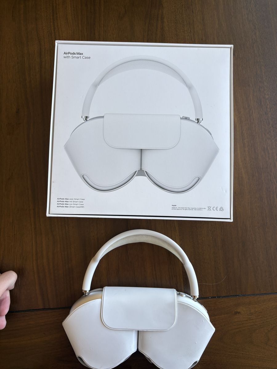AirPods max