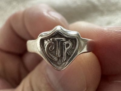 Sterling Silver CTR Ladies Ring - 4 1/2 To 5 Size