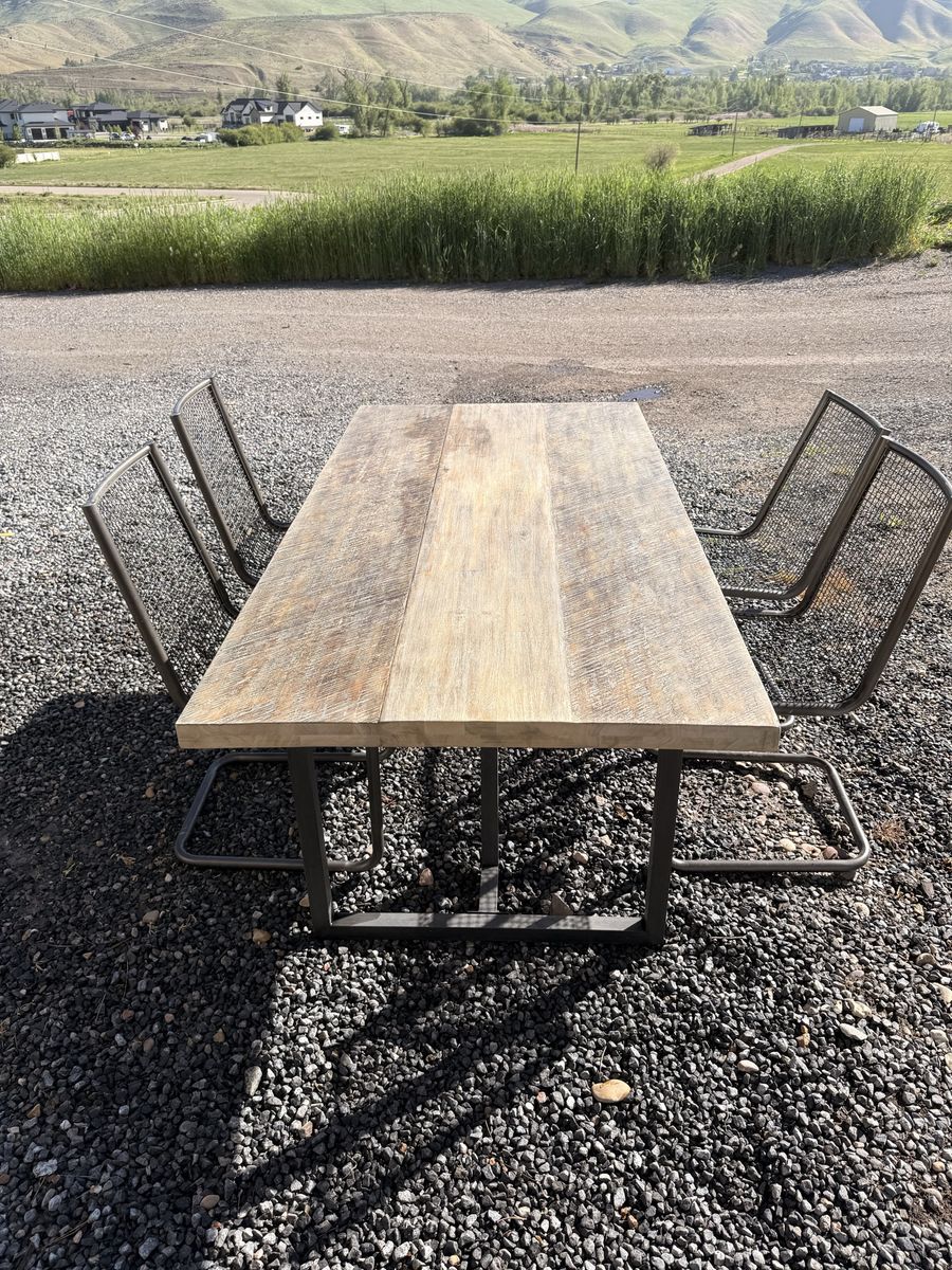 Kitchen/Conference Table with Chairs