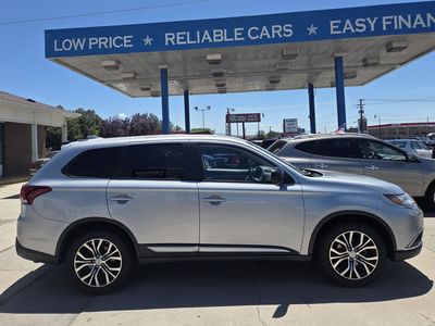 2017 Mitsubishi Outlander ES