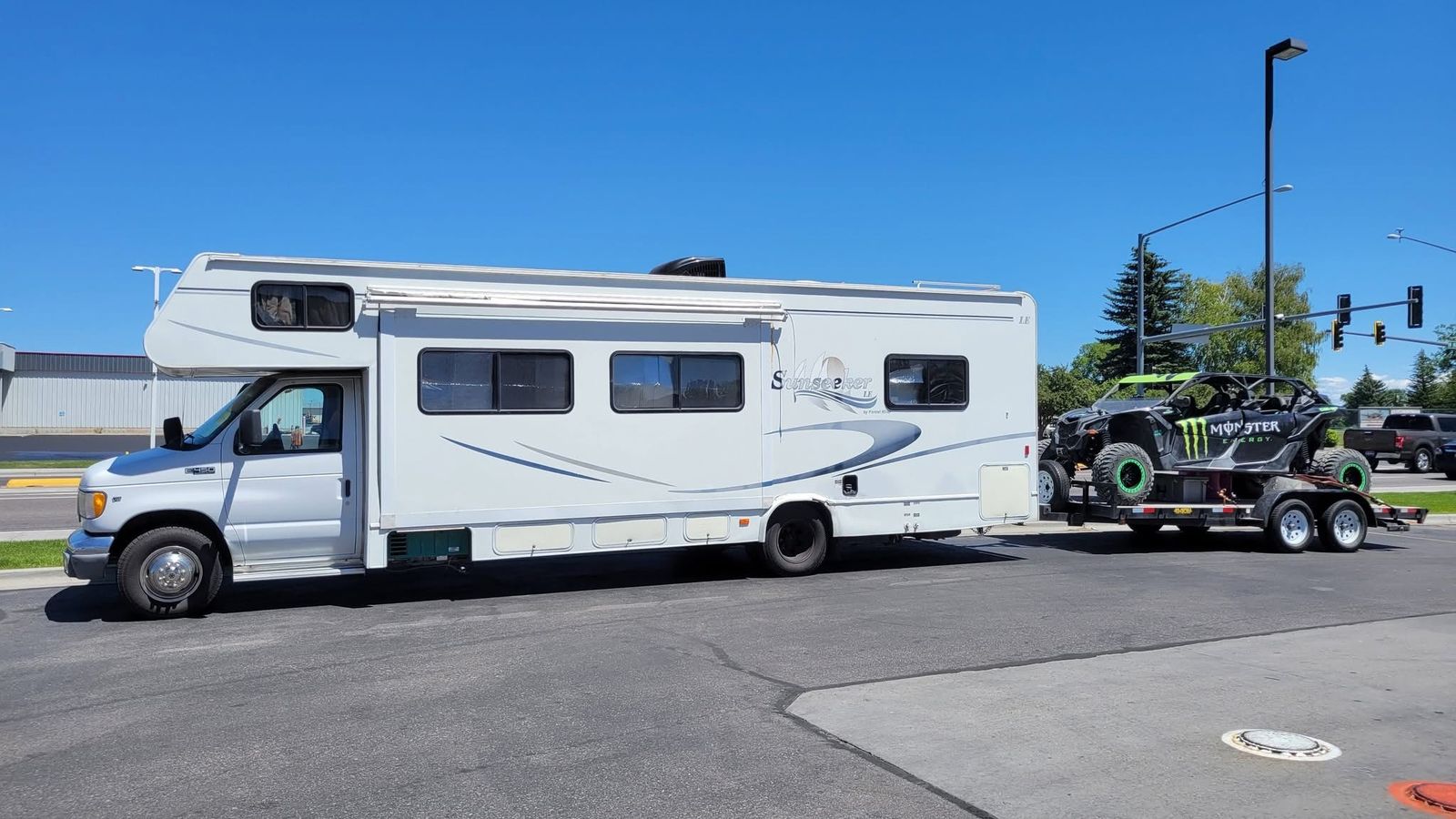 2003 Forest River Sunseeker LE Class C Motorhome - 32ft, Gas