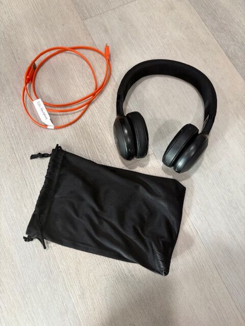 JBL Over Ear Headphones