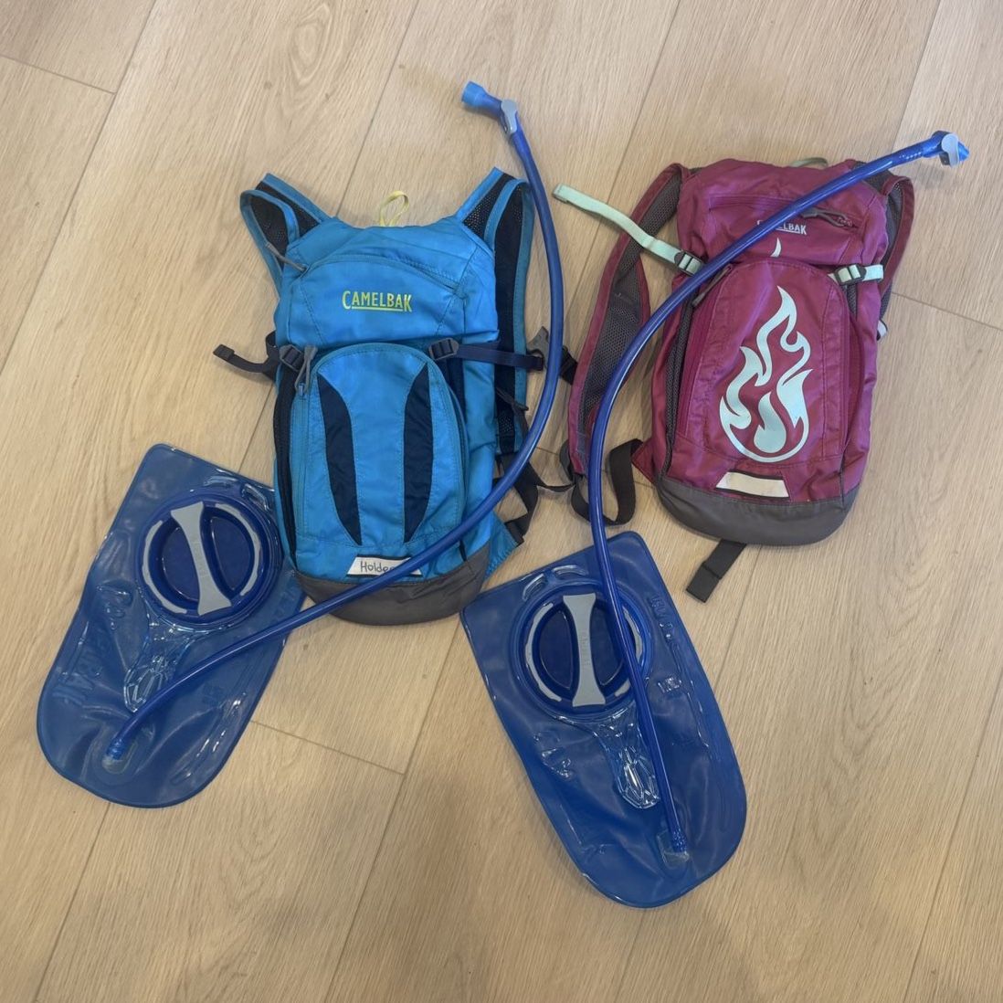 CamelBak Hydration Pack x2 with Bladders - Blue & Pink