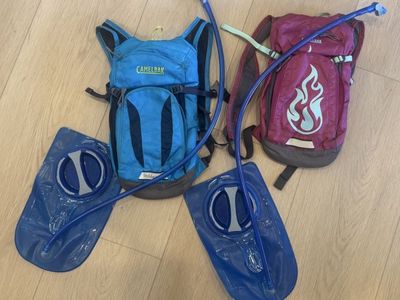 CamelBak Hydration Pack x2 with Bladders - Blue & Pink
