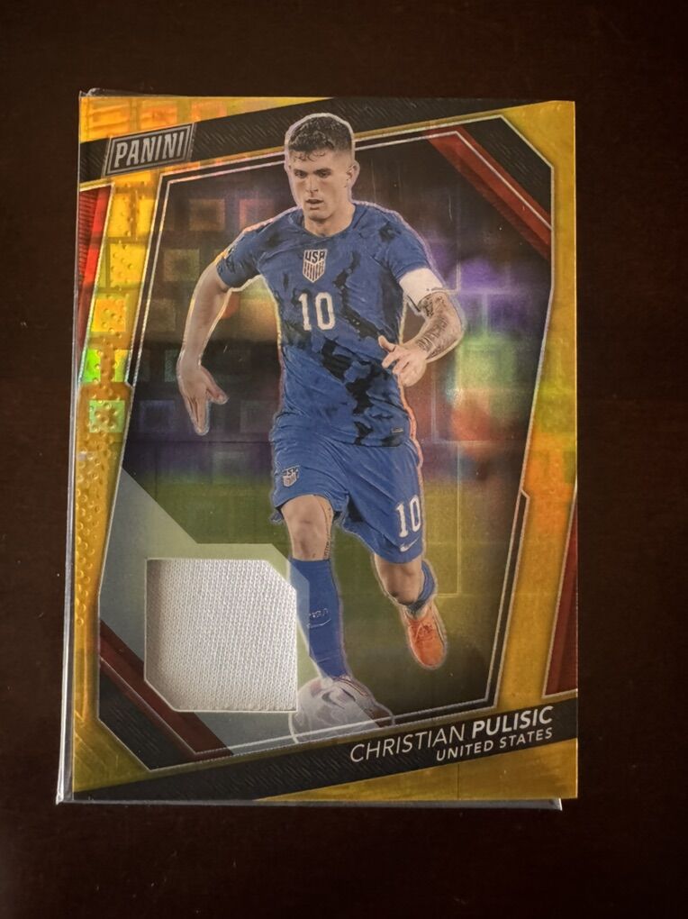 2023 Panini VIP Prizm Christian Pulisic Gold /10