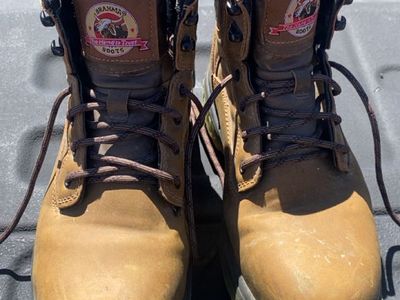 Brahma Men's Steel Toe Work Boots - Size 7.5 M Durable All Man Made Construction
