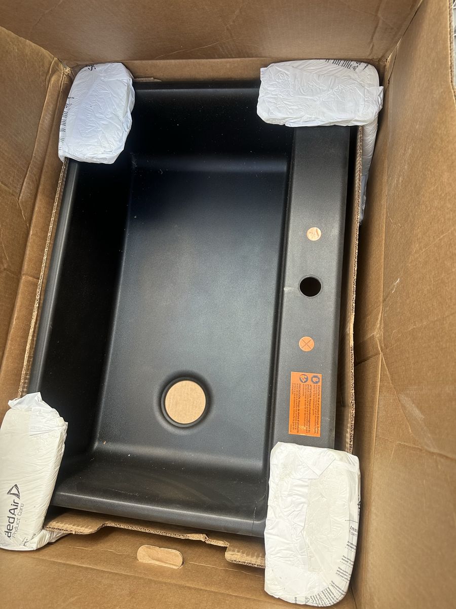 Black Kitchen Sink - Cracked - For Repair or Parts