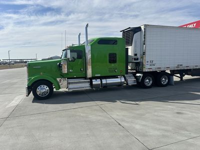 2022 W900