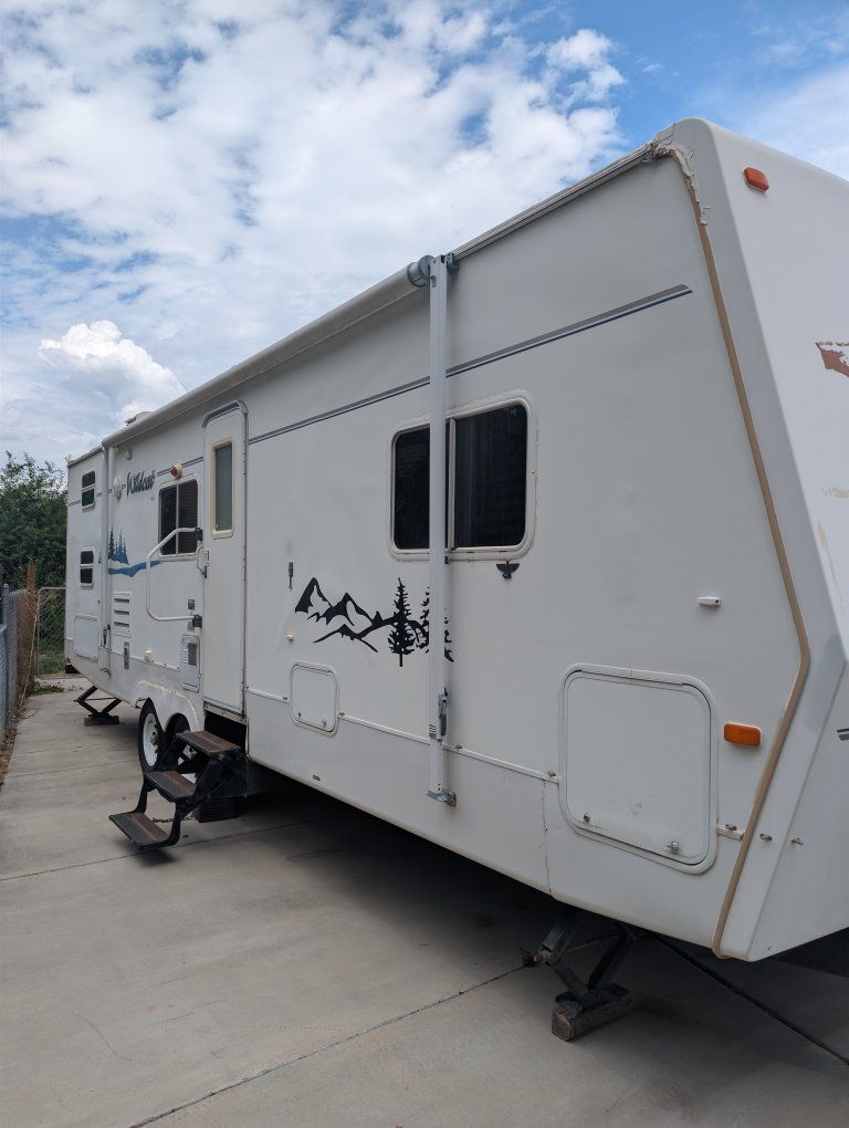 Used Travel Trailer - 10,980 lb GVWR - Bunkhouse & Main Bedroom