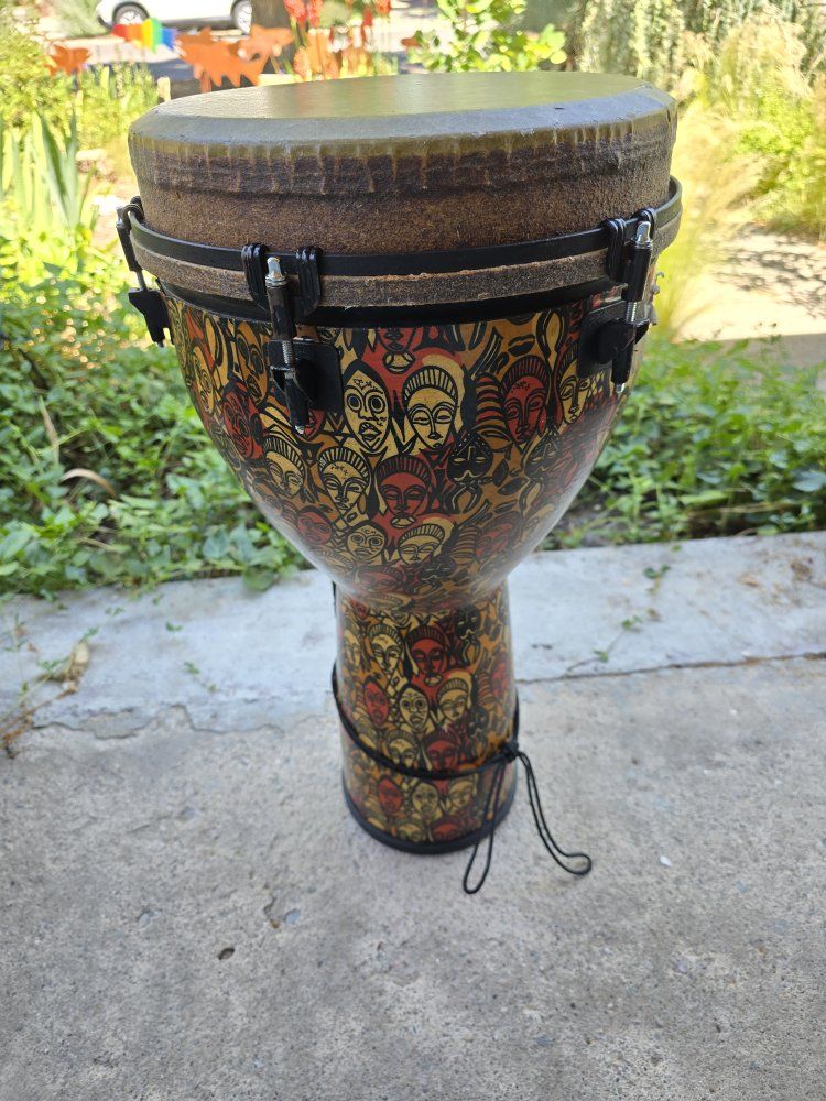 Remo Mondo Designer Series Key-Tuned Djembe Multi-Mask 24x12