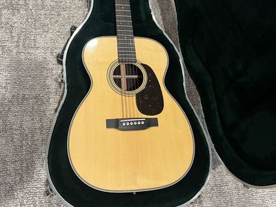 2025 Martin 00-28 “Mint”