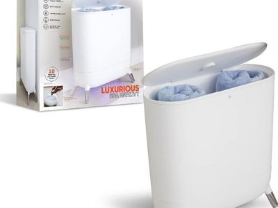 Sharper Image SpaStudio Towel Warmer with Aromatherapy