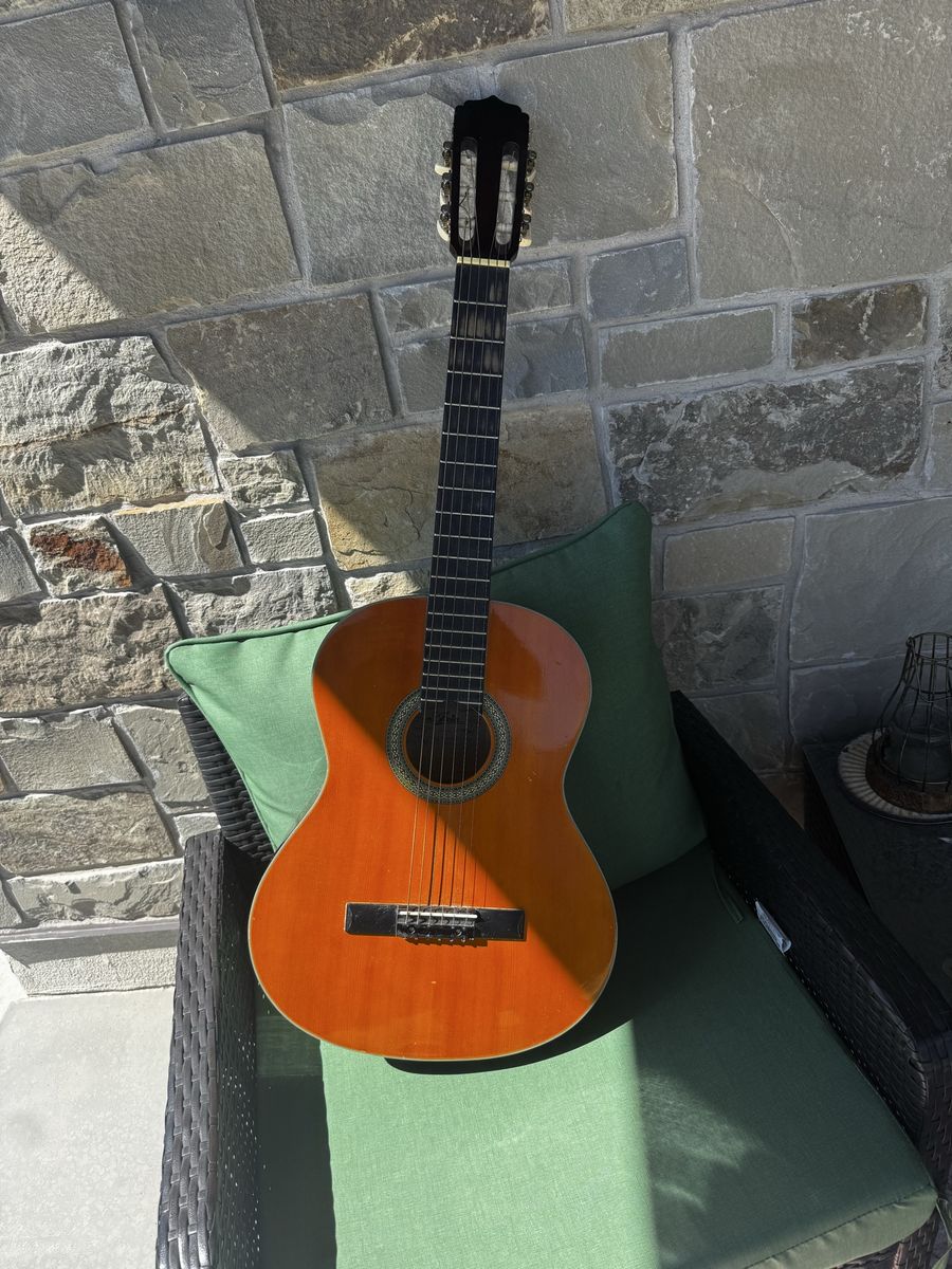 Aria AK-20 Classical Acoustic Guitar Handcrafted Grain Wood