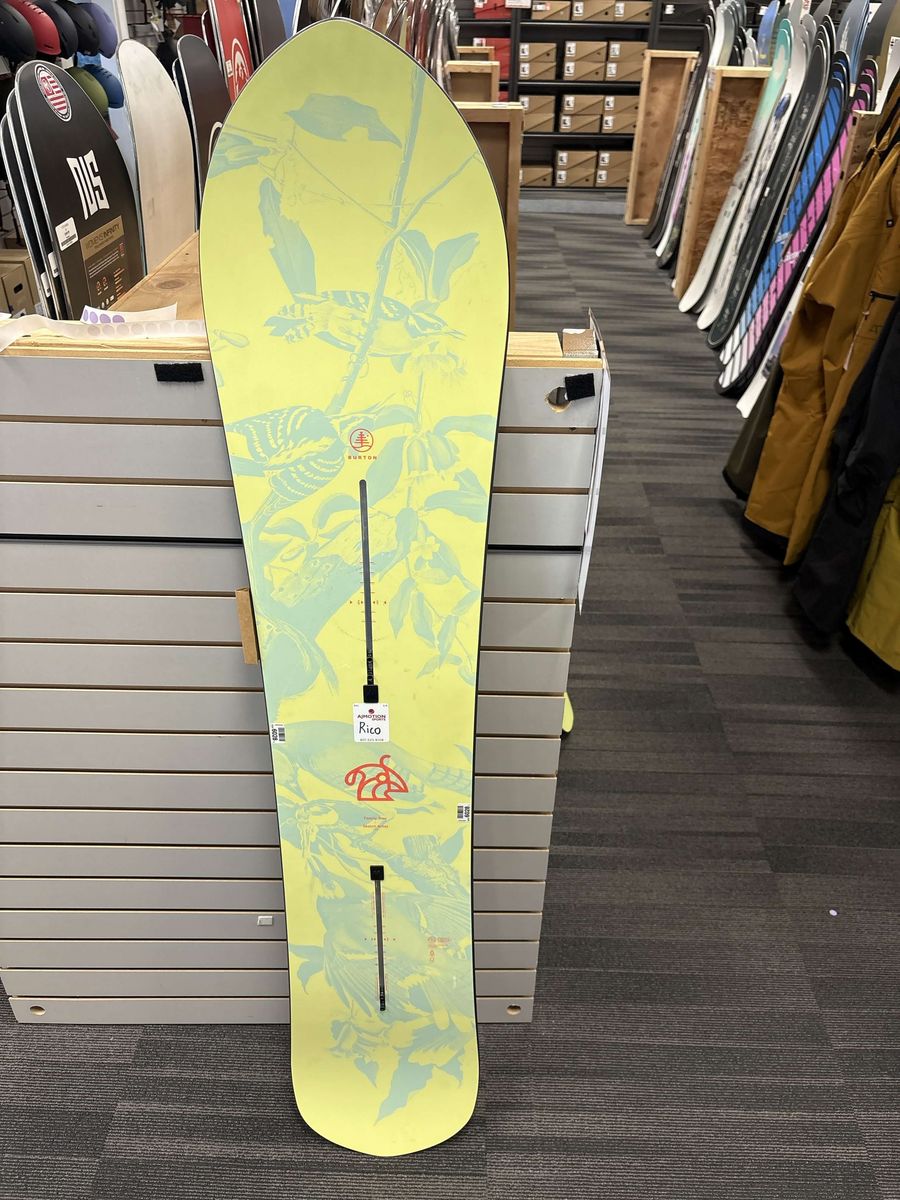 Burton Family Tree: Sketch Artist 155cm Snowboard - Used (2026)