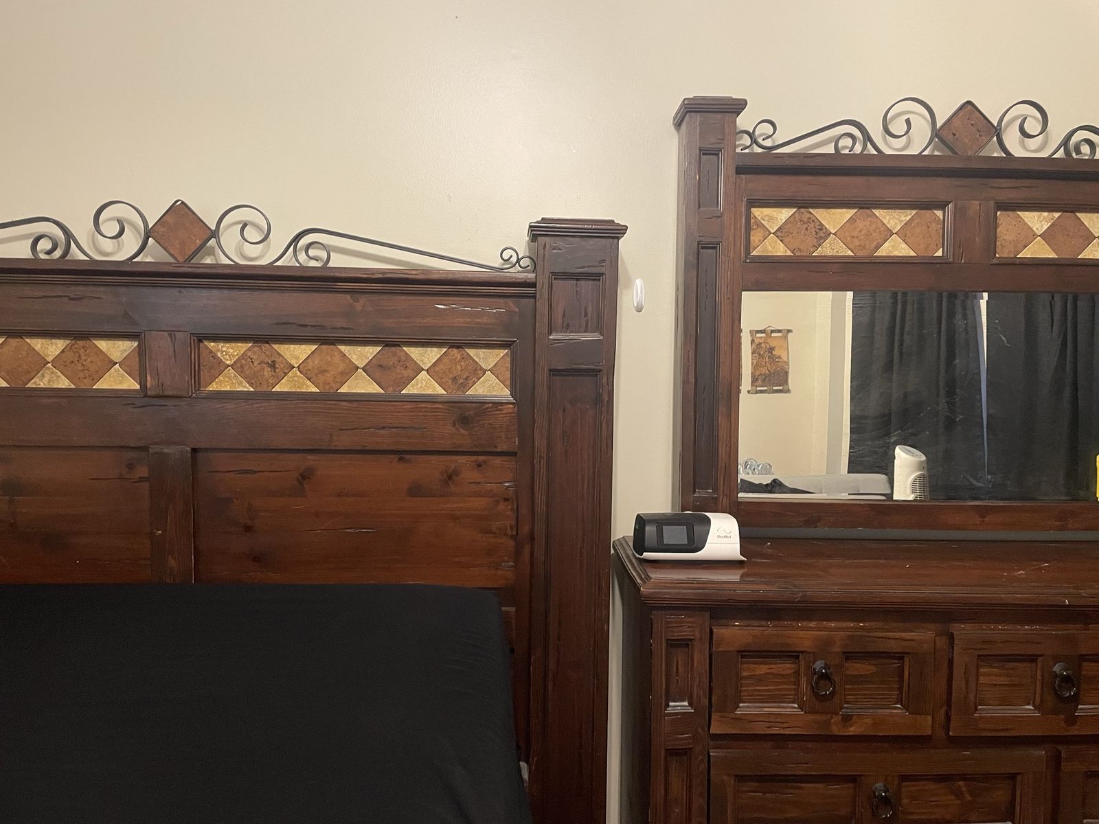 Main image 5