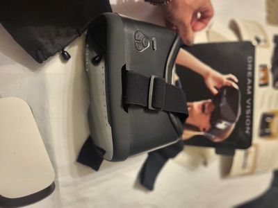DREAM VISION Pro Virtual Reality VR Headset Goggles for Smartphones Black