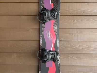 Rome Hiest Snowboard-151cm W/ Union Bindings