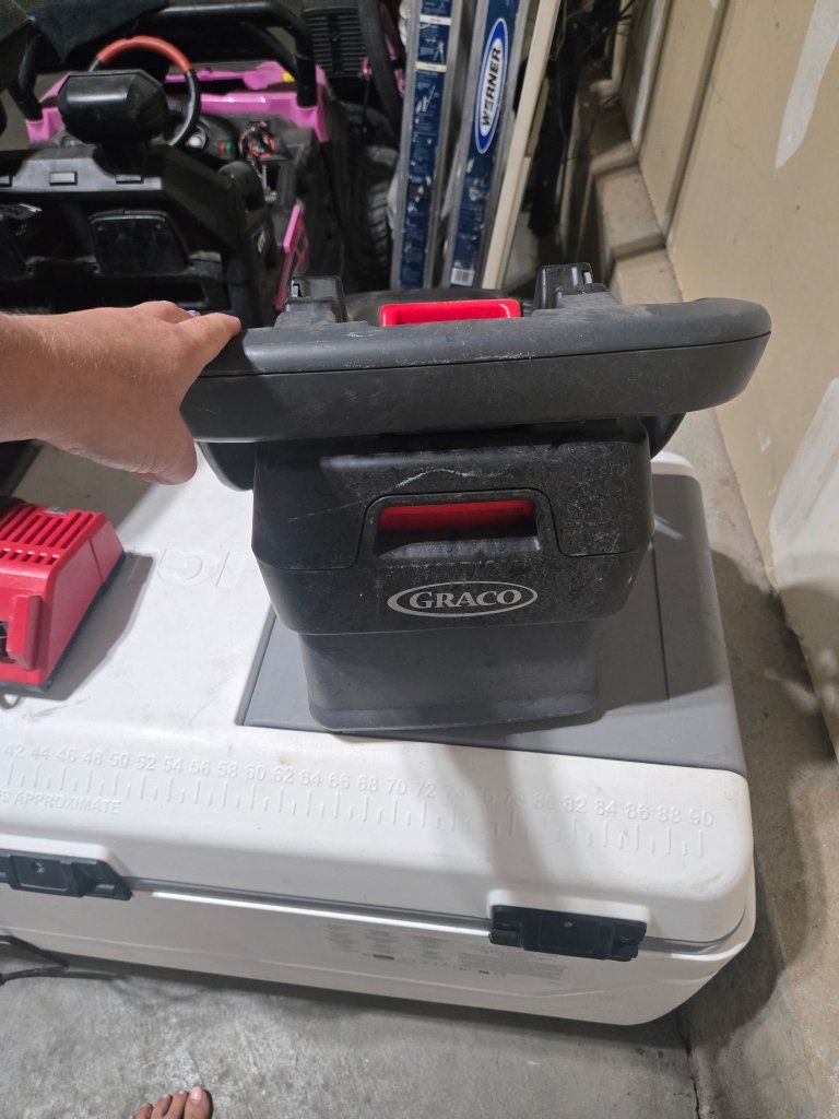 Graco Click Connect Infant Car Seat Base - Black/Red with Recline Indicator