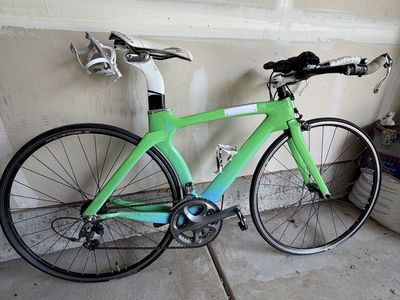 Specialized shiv TT bike