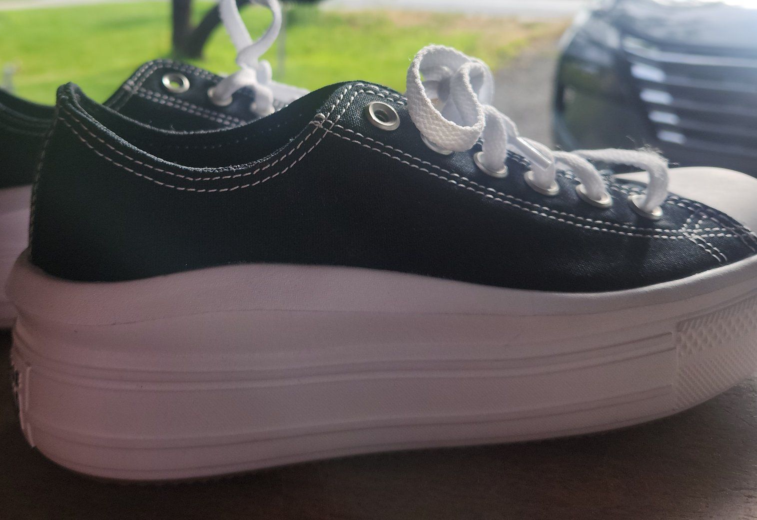 Converse size 9