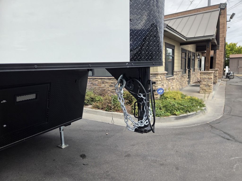 Main image 10